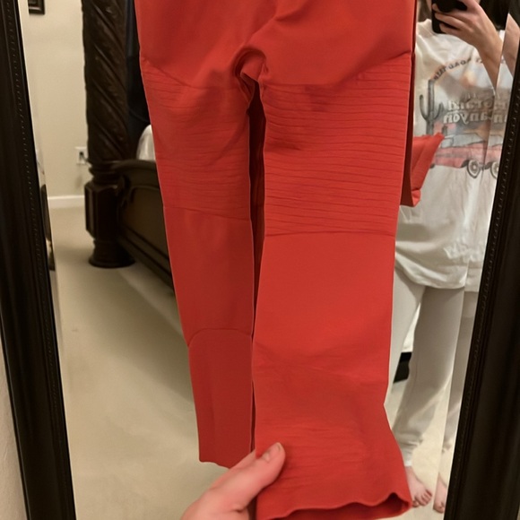 Alphalete Rust Medium Leggings - Picture 5 of 11